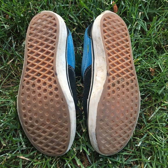 Vans - Picture 2 of 6